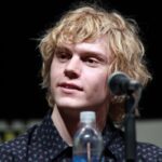 Evan Peters si zahrál Jeffreyho Dahmera
